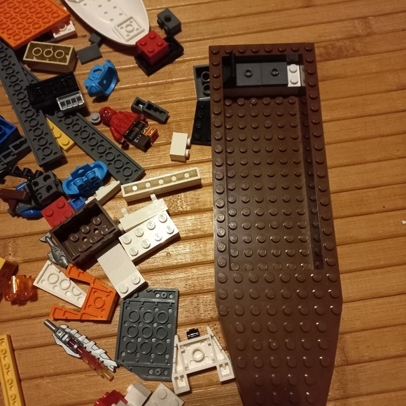 NWOT Random Lot Of Legos - Picture 4 of 5